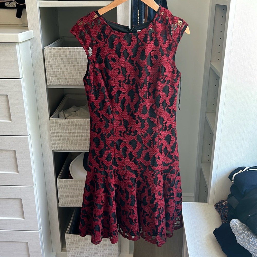 Aidan Size 2 cap sleeve dress